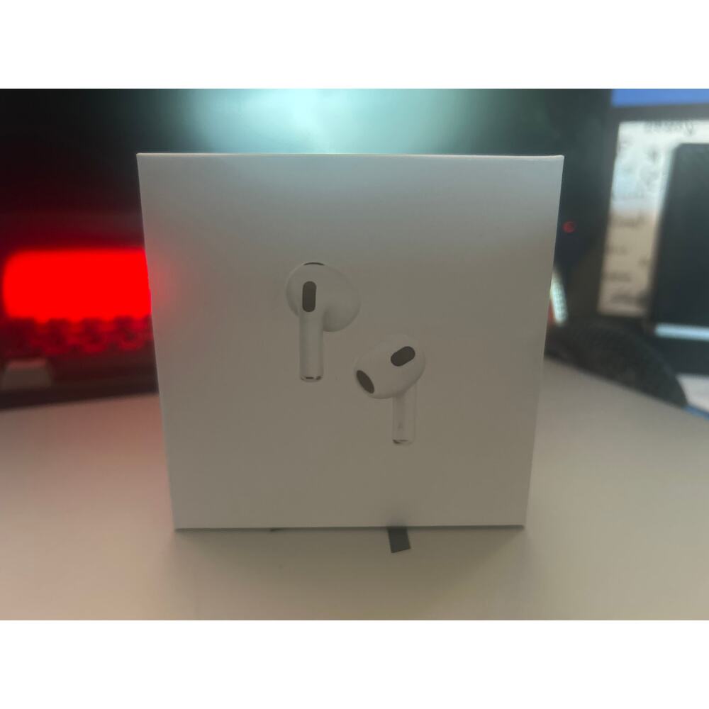 Apple AirPods ( 3rd Generation)